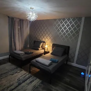 Homestay Goldstate, New York